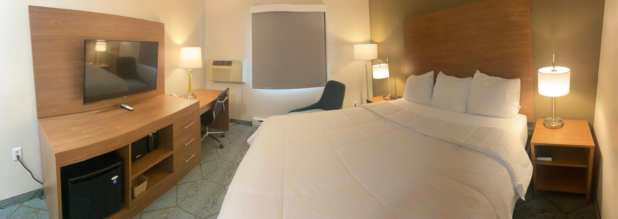 Baymont By Wyndham Oshkosh Airport Hotell Eksteriør bilde